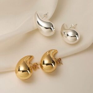 Set of 2 Botegga Gold & Silver drop earrings